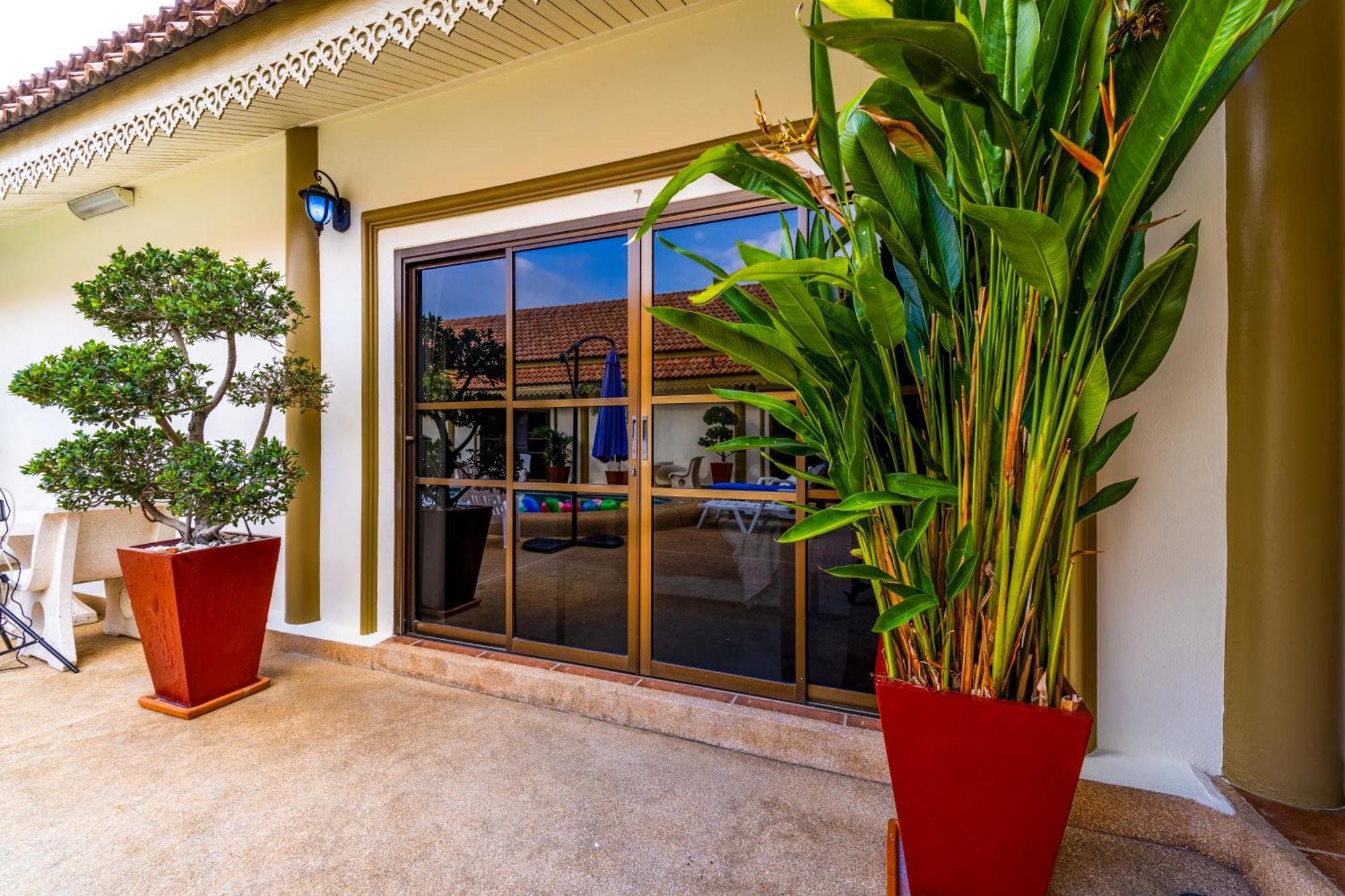 Siam Court Hotel And Resort Bang Sare Exterior foto