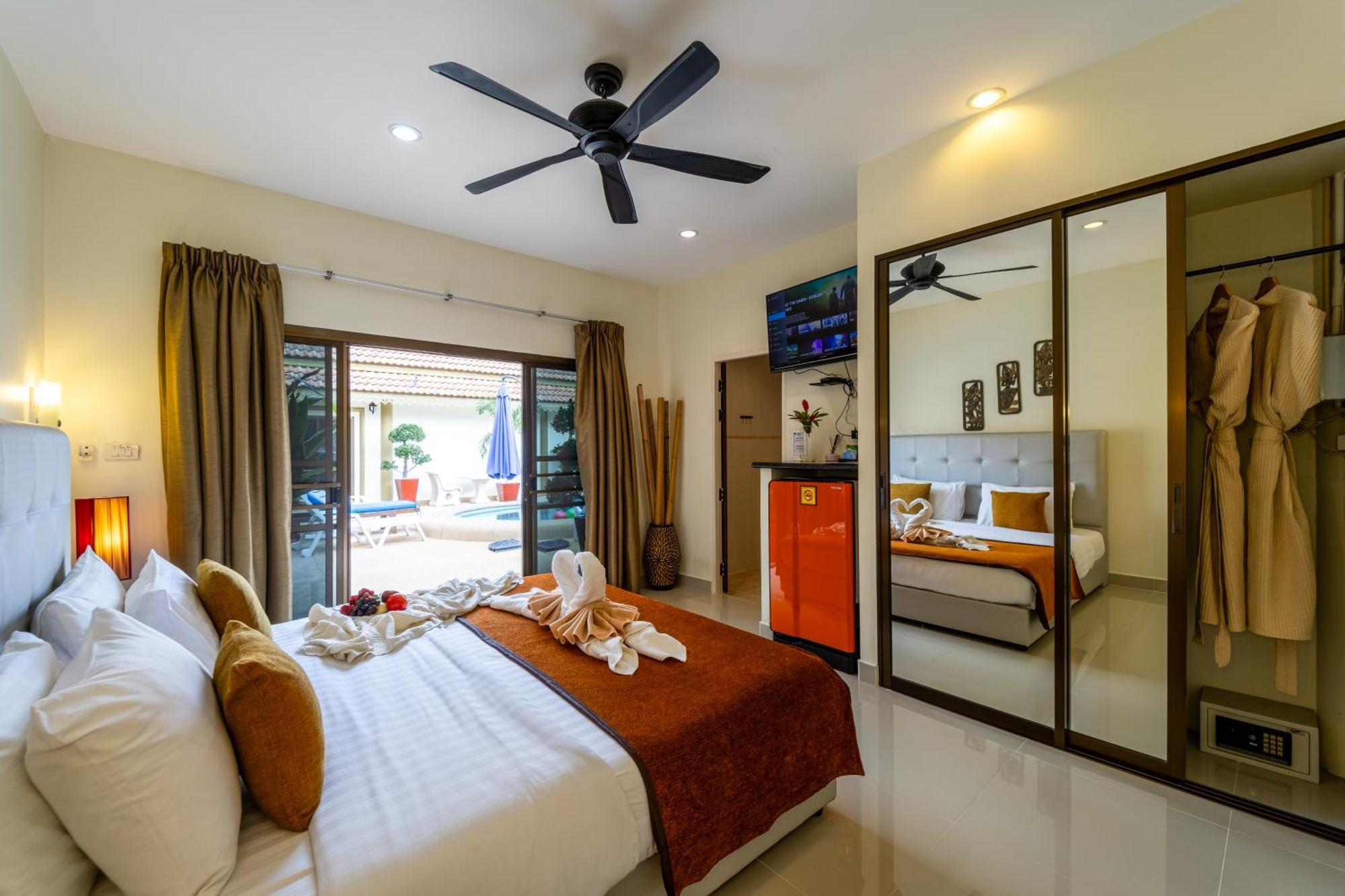 Siam Court Hotel And Resort Bang Sare Exterior foto