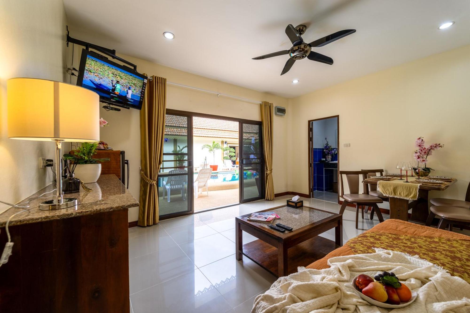 Siam Court Hotel And Resort Bang Sare Exterior foto