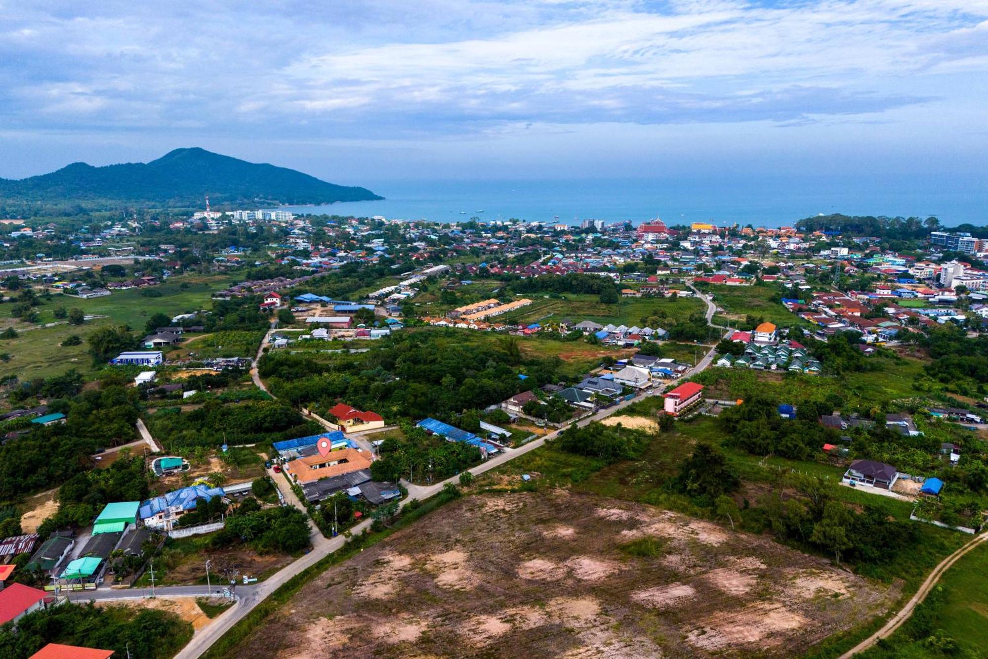 Siam Court Hotel And Resort Bang Sare Exterior foto