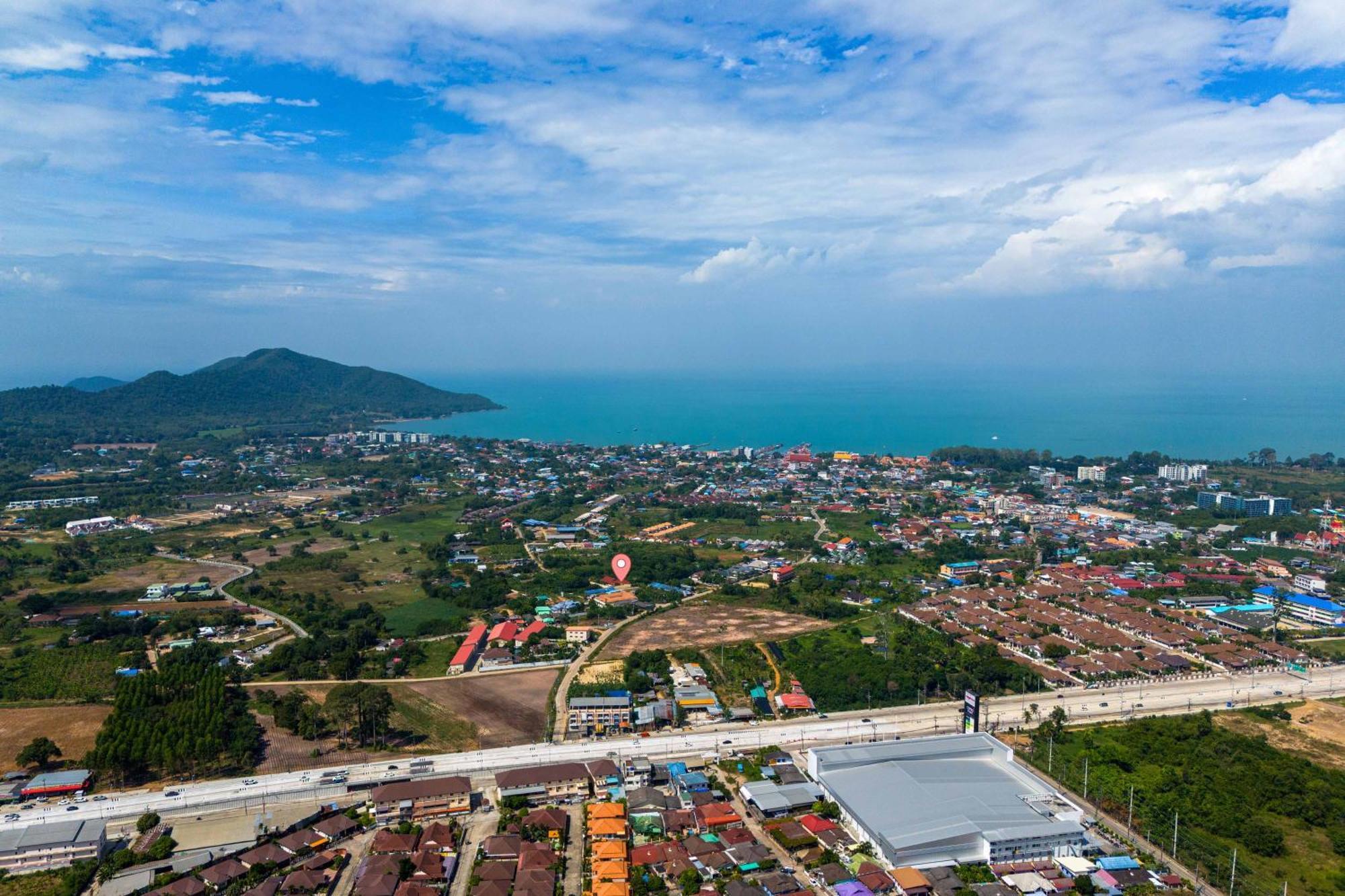 Siam Court Hotel And Resort Bang Sare Exterior foto